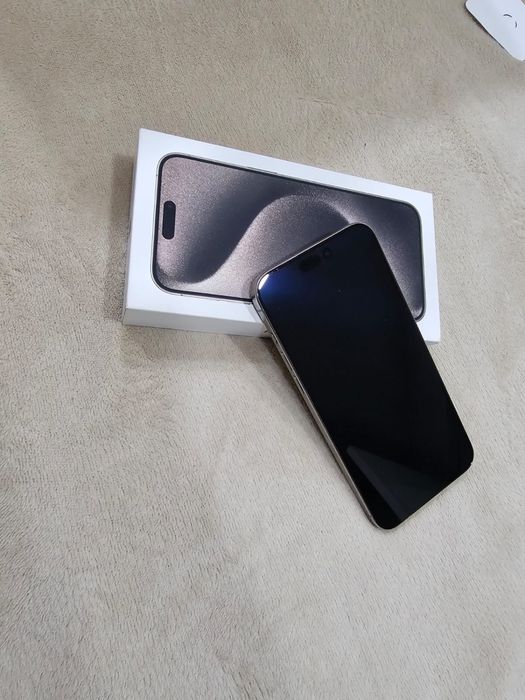 Iphone 15 pro max 256GB em excelente estado geral