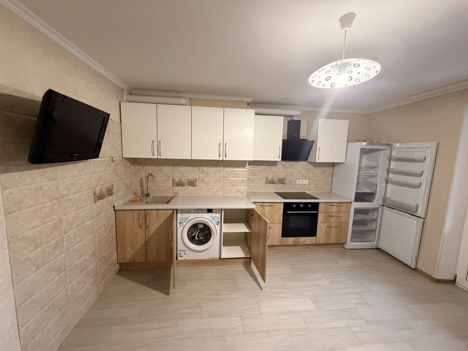 Однокімнатна, ЖК Олімпійський, є генератор