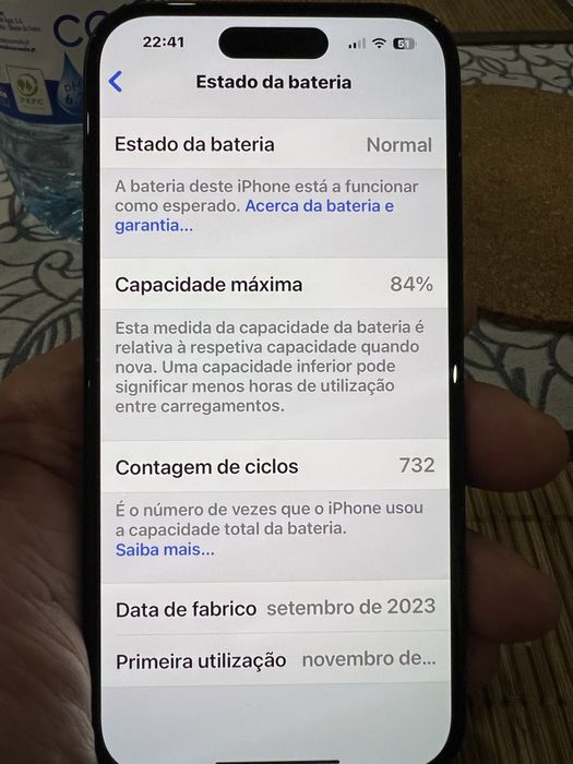 IPhone 15 como novo com capa Quad look