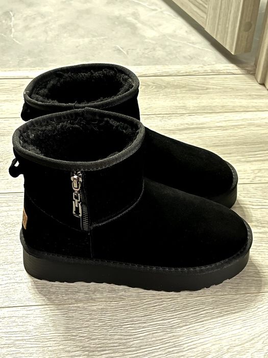 Уггі чорні, розмір 40 (25см)