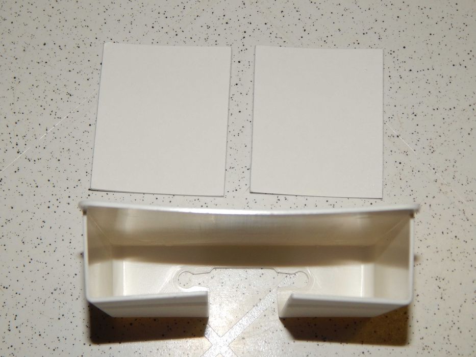 Держатель на стену кронштейн двойное крепление 9,5 * 8,5 см белый