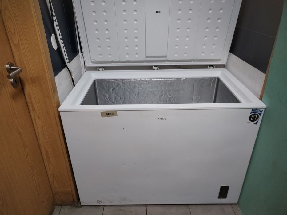 2 Freezer e 1 arca restauração