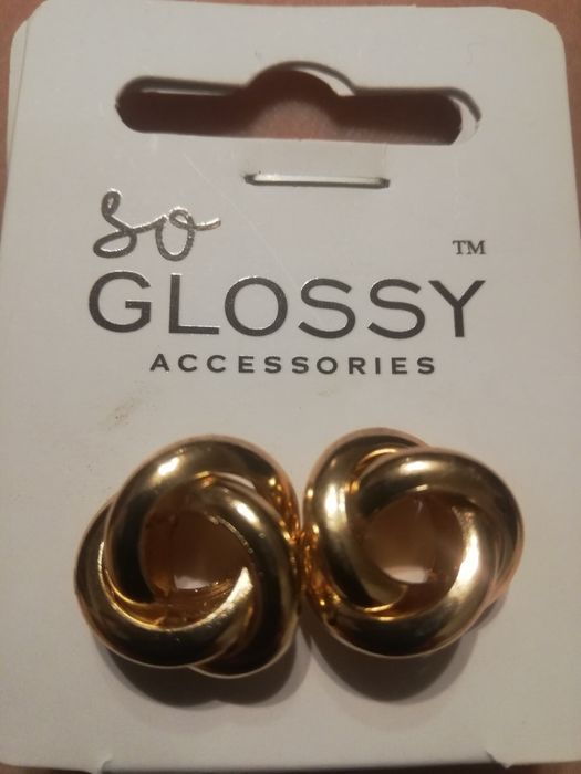 Kolczyki w kolorze złotym