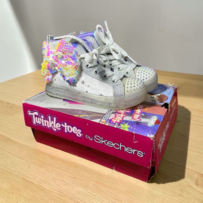 Кеды Skechers Twinkle Toes (со светящимся бантом та підошвою)