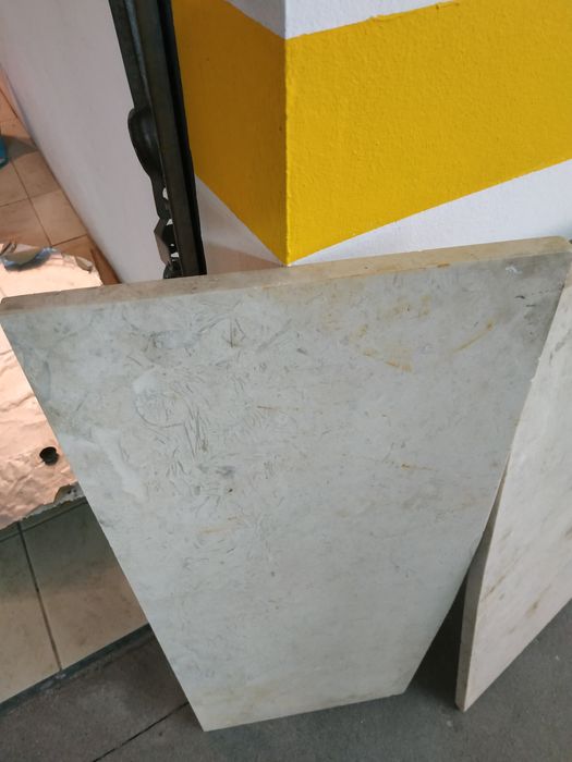 2 placas de 1 Metro de Pedra
