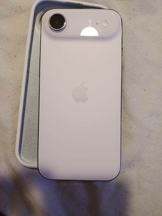 Troco ou vendo iphone 17 Air 256gb azul