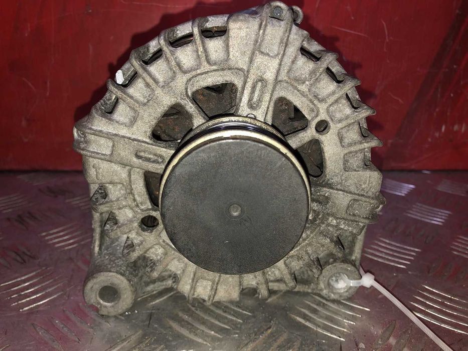 Генератор BMW 7 F01 BMW 7 F01  дизель 3,0