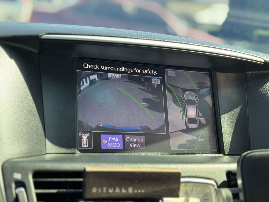 Продам Infiniti Q70