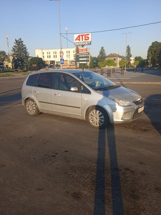 Автомобіль форд с макс