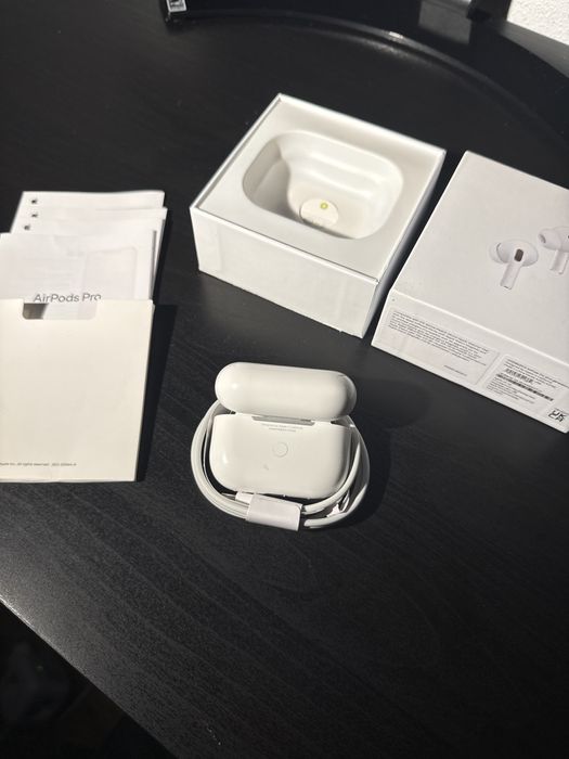 AirPods Pro 3 está em exelente  estado e com caixa