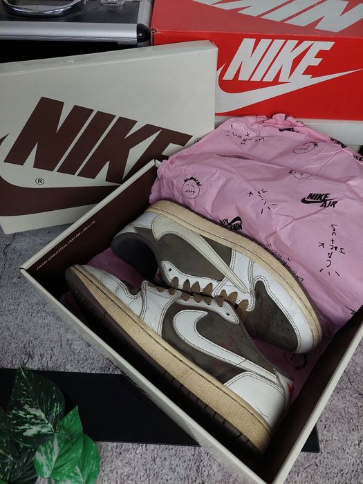 Buty Nike Air Jordan 1 Travis Scott Reverse Mocha