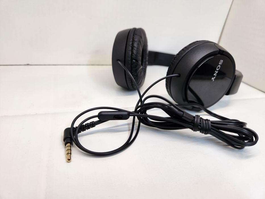 Провідні навушники Sony MDR-ZX110AP / LP