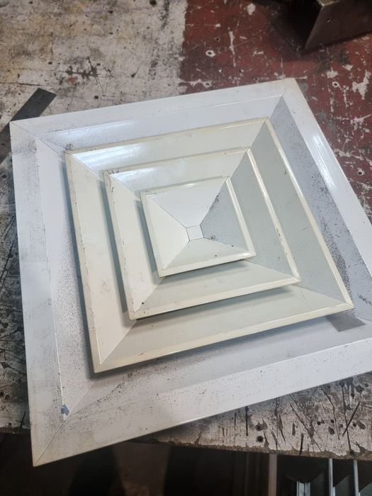 Вентиляційні решітки