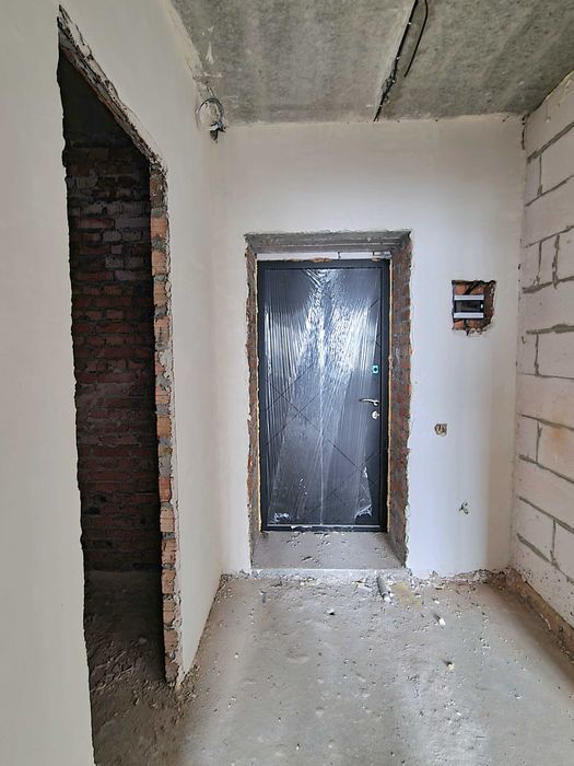 1к, Виставка, Спрінг Таун, здана нб,