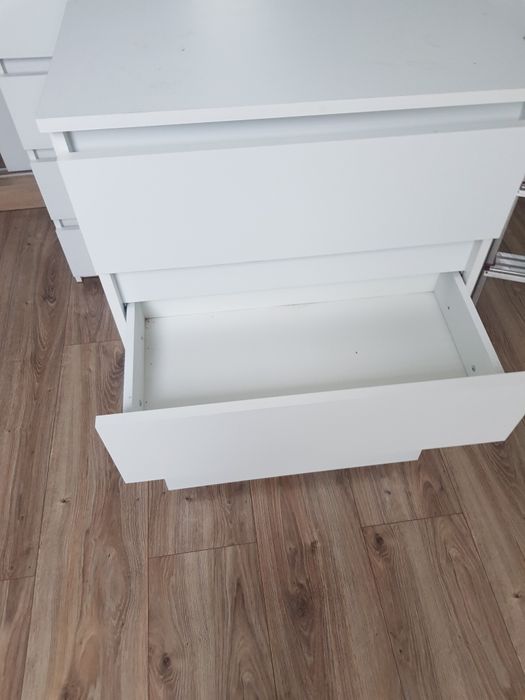 Oddam za darmo komody z szufladami