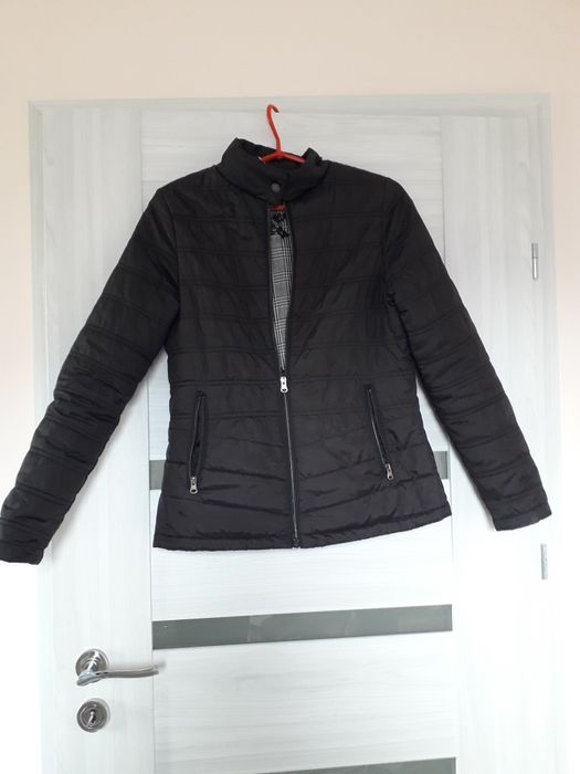 Kurtka damska S M czarna pikowana women jesienna wiosenna