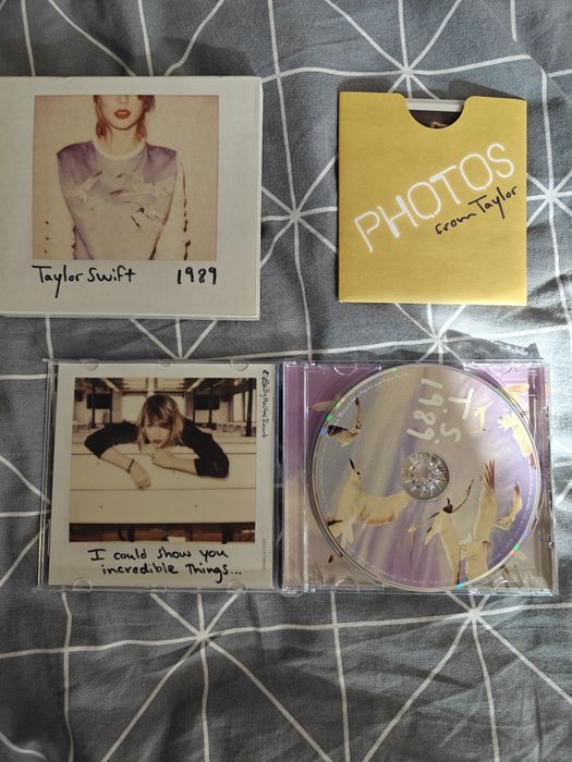 Taylor Swift 1989 Edycja kolekcjonerska - CD + polaroidy