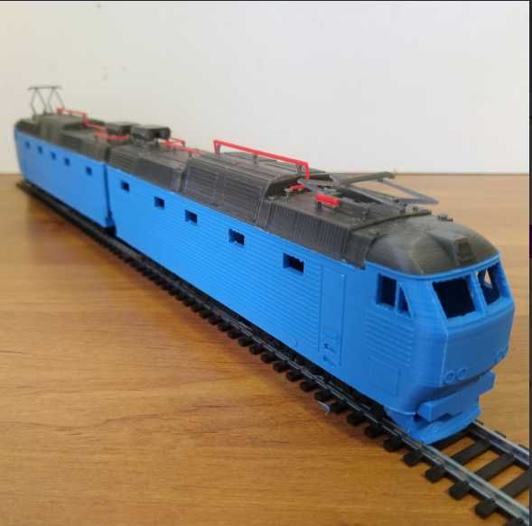 модель локомотива