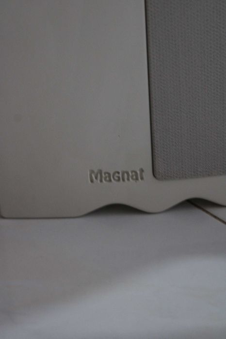 Colunas de Som Magnat Avantgarde