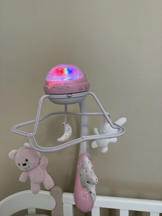 Chicco Мобіль-проектор на ліжечко 3 в 1 "Веселка"