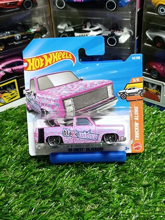 Hot Wheels 83 Chevy Silverado