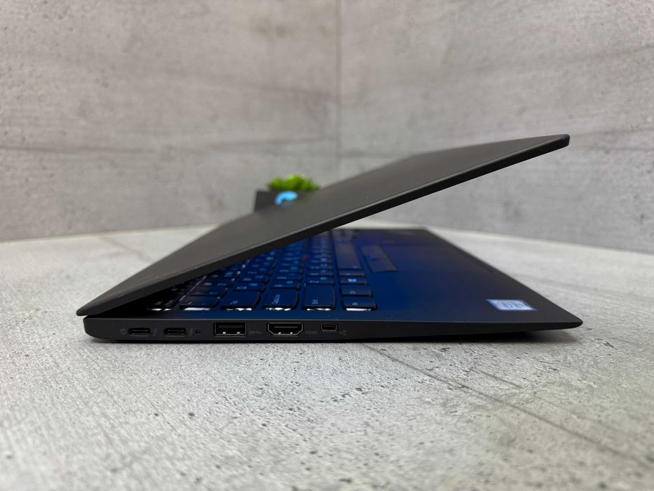 Мультимедійний ноутбук Lenovo X1 Carbon Gen 5/8gb ddr4/256gb ssd