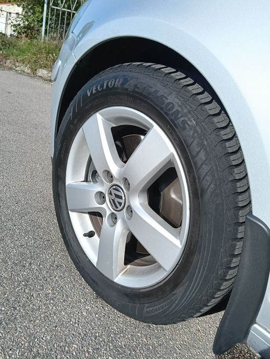 Продам власне авто Volkswagen Colf Plus