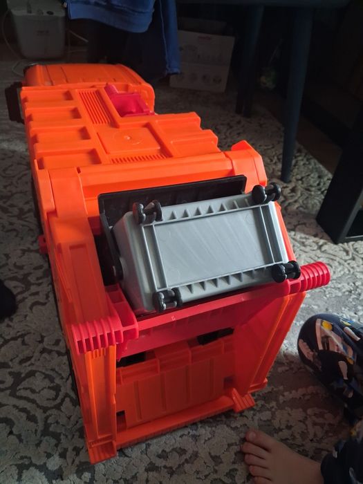 LENA śmieciarka GIGANT Mercdders  72CM uzywana