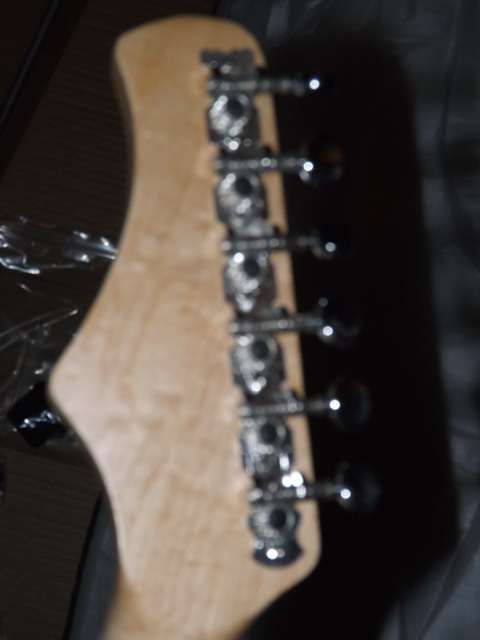 Guitarra elétrica para criança