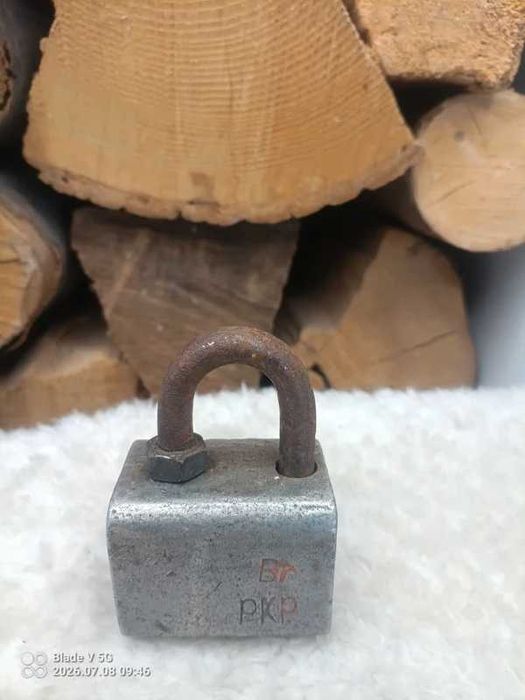 Stara kłódka PKP
