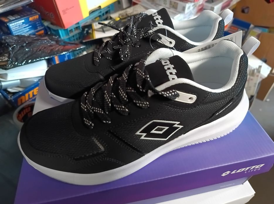 Nowe buty męskie lotto rozmiar 44