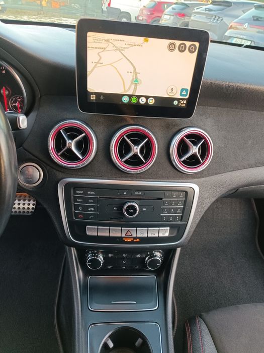 Mercedes CLA 220 Shooting Brake AMG