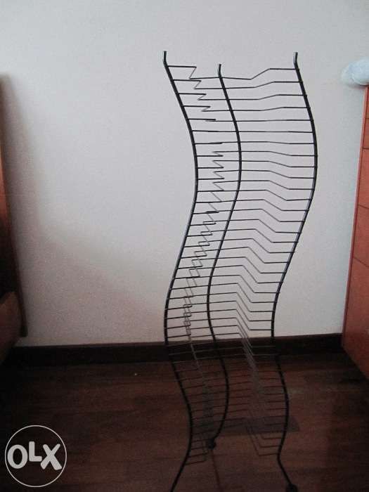 Vendo Suporte de CDs e DVDs