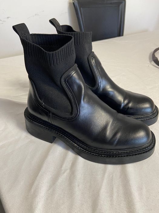 Bota Zara tamanho 36