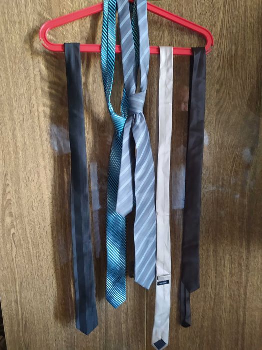 Продам импортные галстуки.