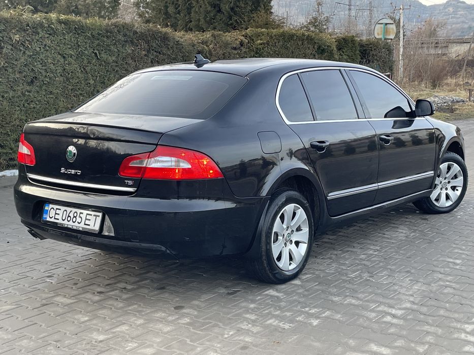 Суперб коробка автомат 2010 рік