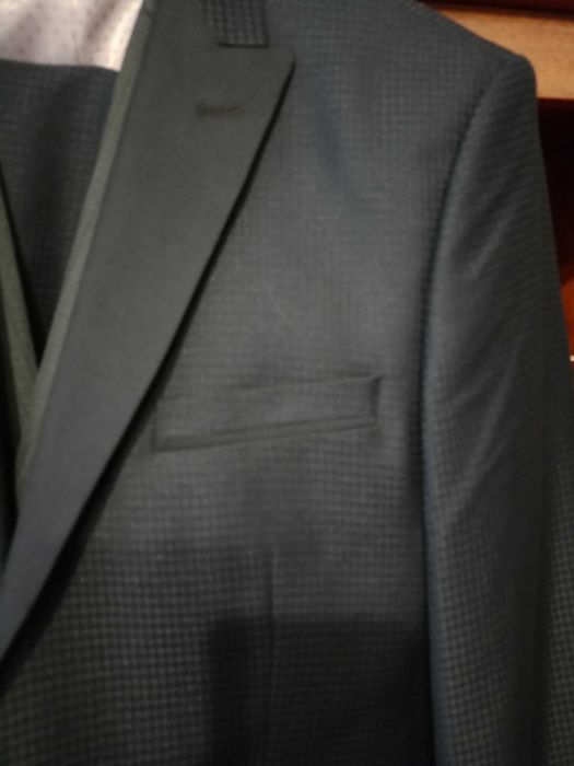 Чоловічий костюм