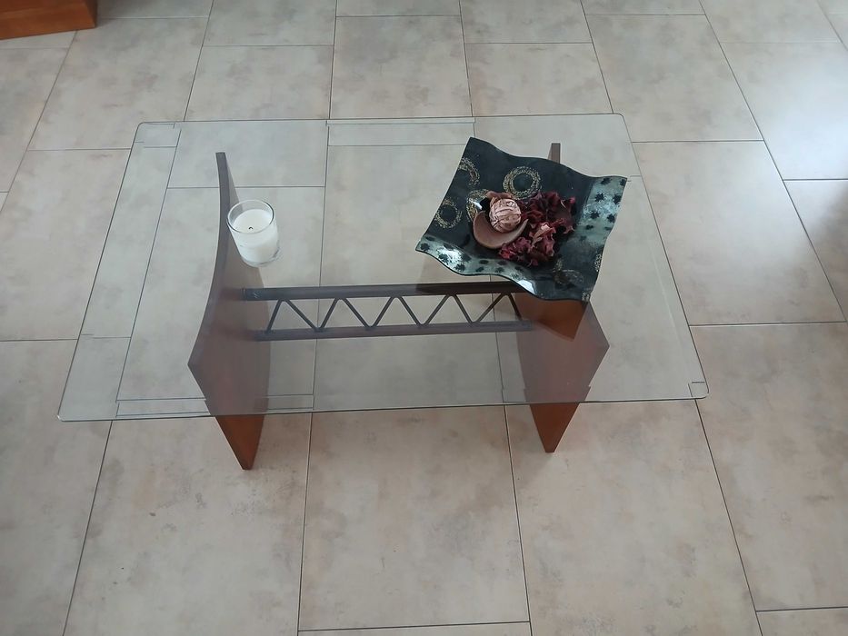 Mesa centro sala em cerejeira