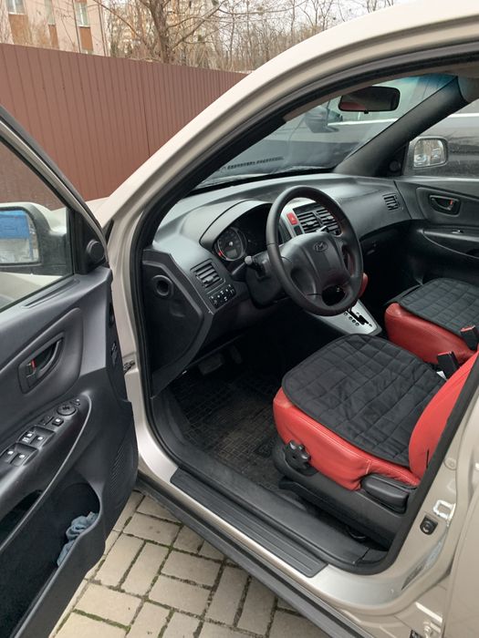 Hyundai Tucson 2008 дизель 4/4 автомат