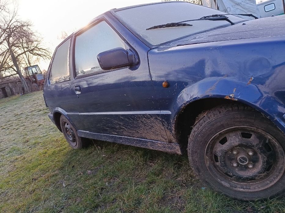 Продам автомобіль нісан мікра к10