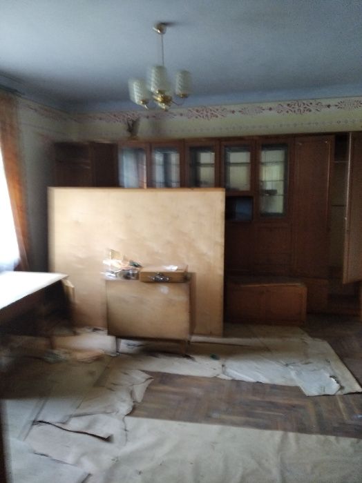 Продаж житлового будинку