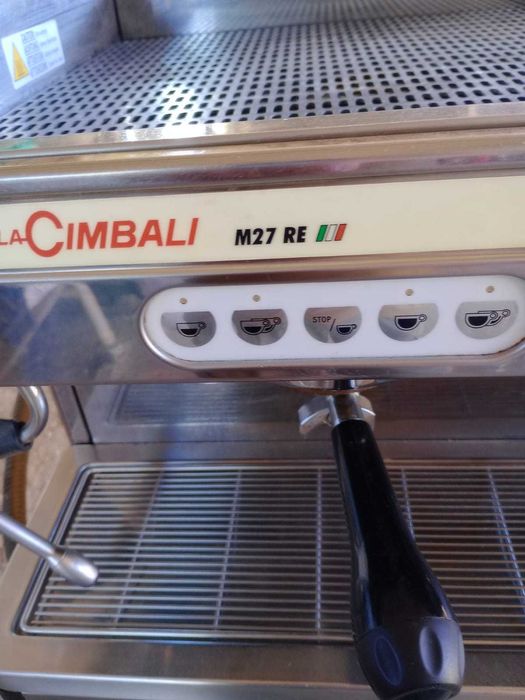 Máquina de café LaCimbali M27 RE