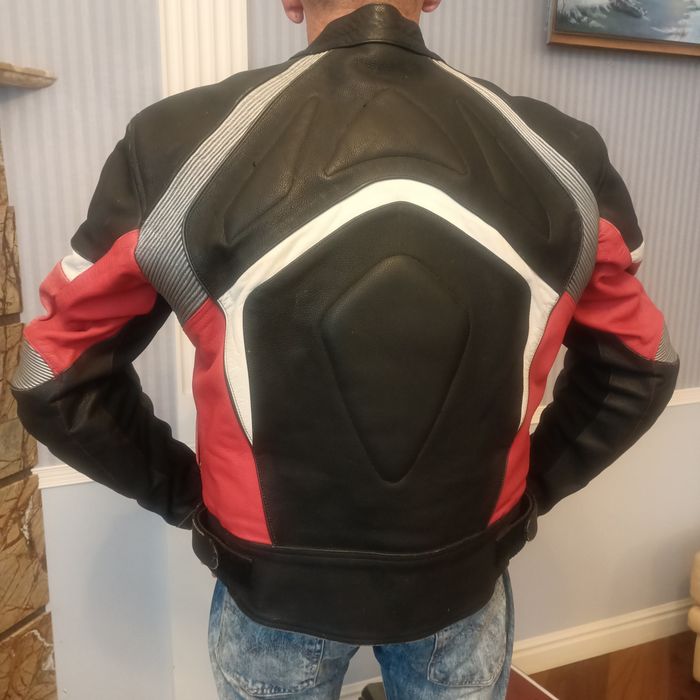 Мотокуртка Buffalo б/у кожа.