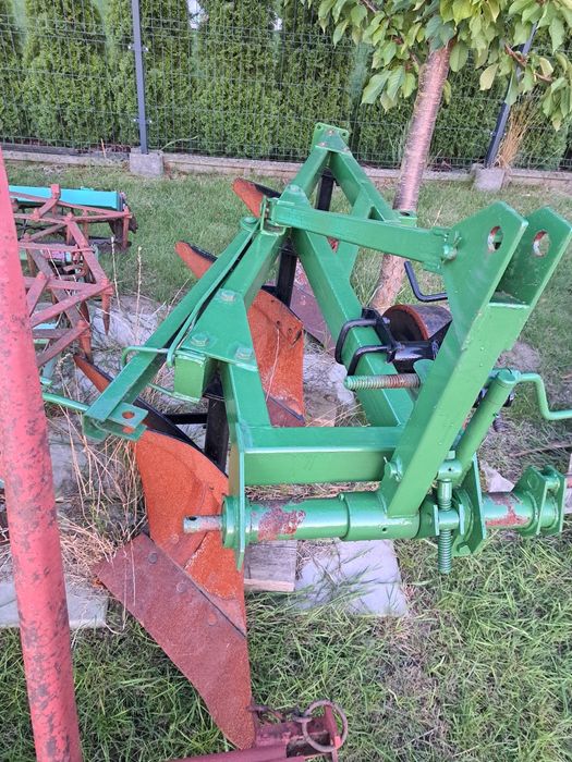 Plug, kultywator z wałkiem 2,2m, brony 5