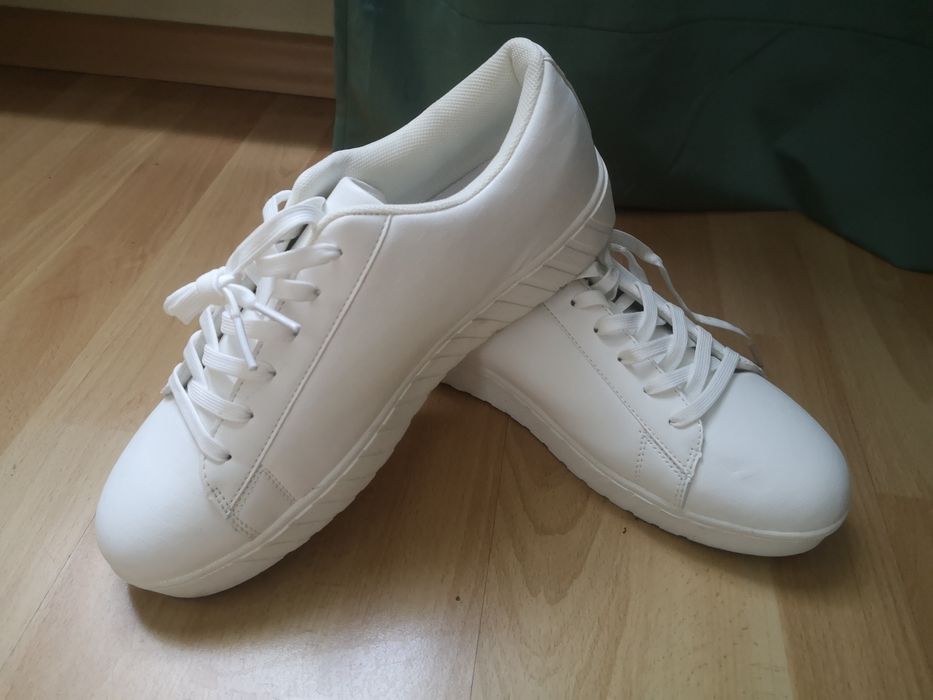 Trampki, sneakersy białe 42