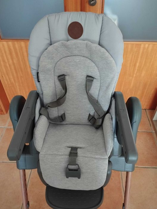 Cadeira refeição bebé