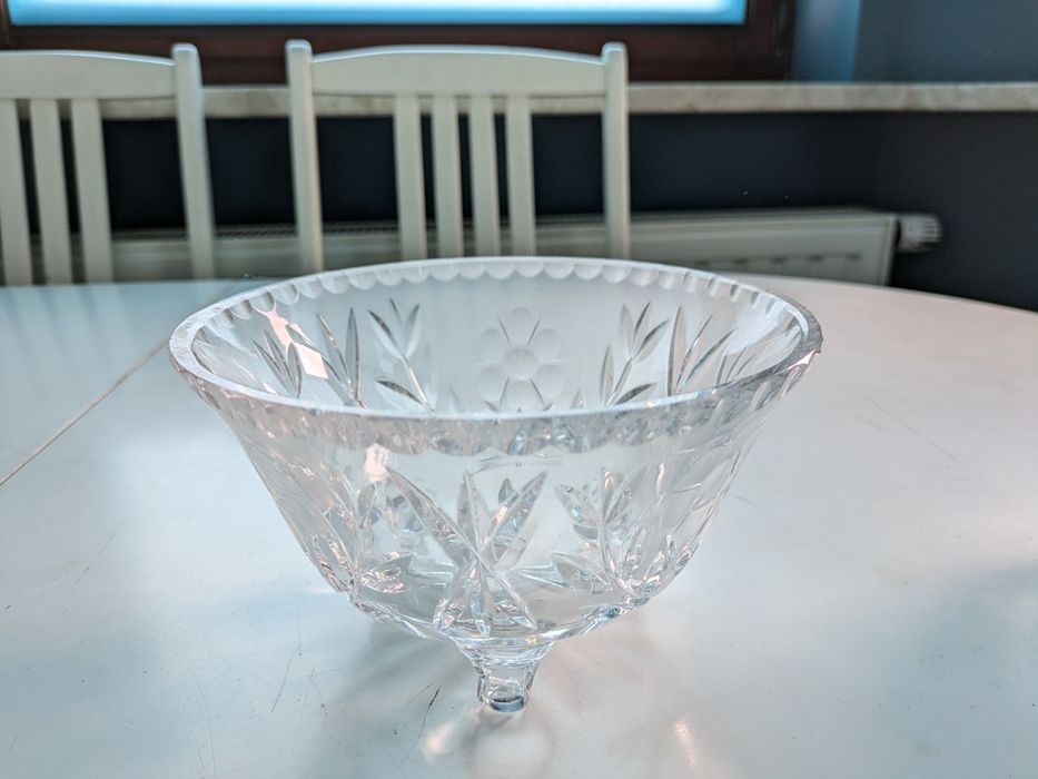 Kryształowy pojemnik