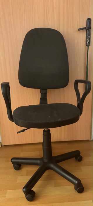 Sprzedam krzeslo obrotowe biurowe
