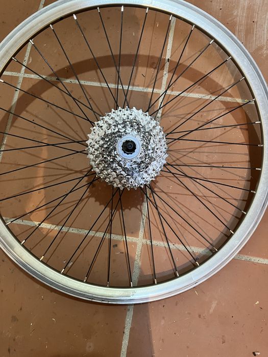 Roda btt traseira como nova