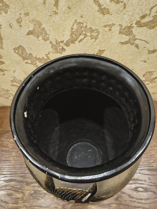 Велика керамічна ваза